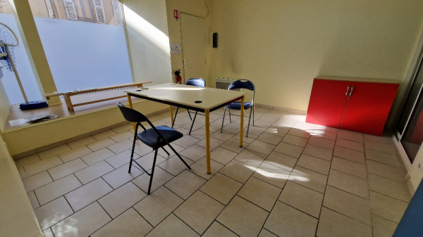Location Immobilier Professionnel Local commercial Excideuil 24160
